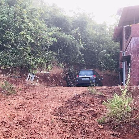 Rohan Homestay By Traviget Hospitality, Dapoli-Konkan Harnai ภายนอก รูปภาพ